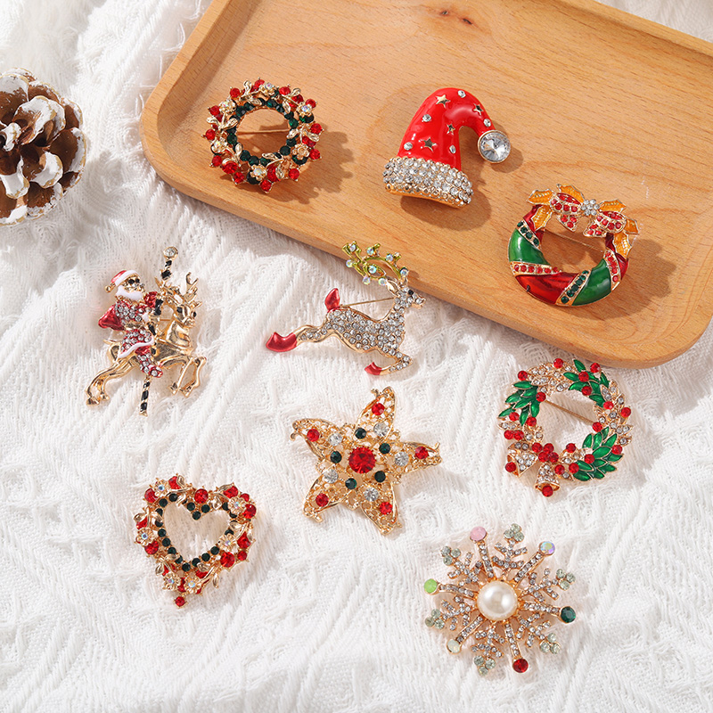 Elk Bugle Call - Brooches Lapel Pin Crystal Santa Snowman